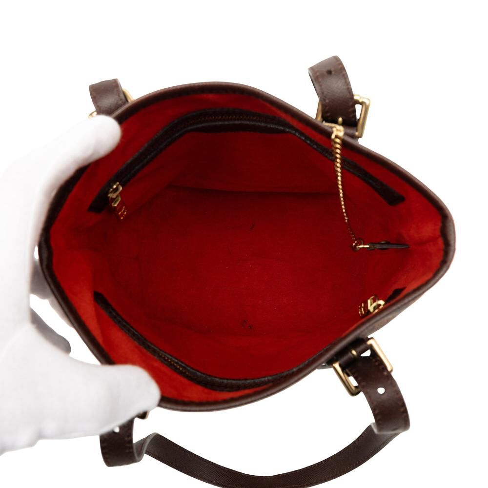 Louis Vuitton Marais