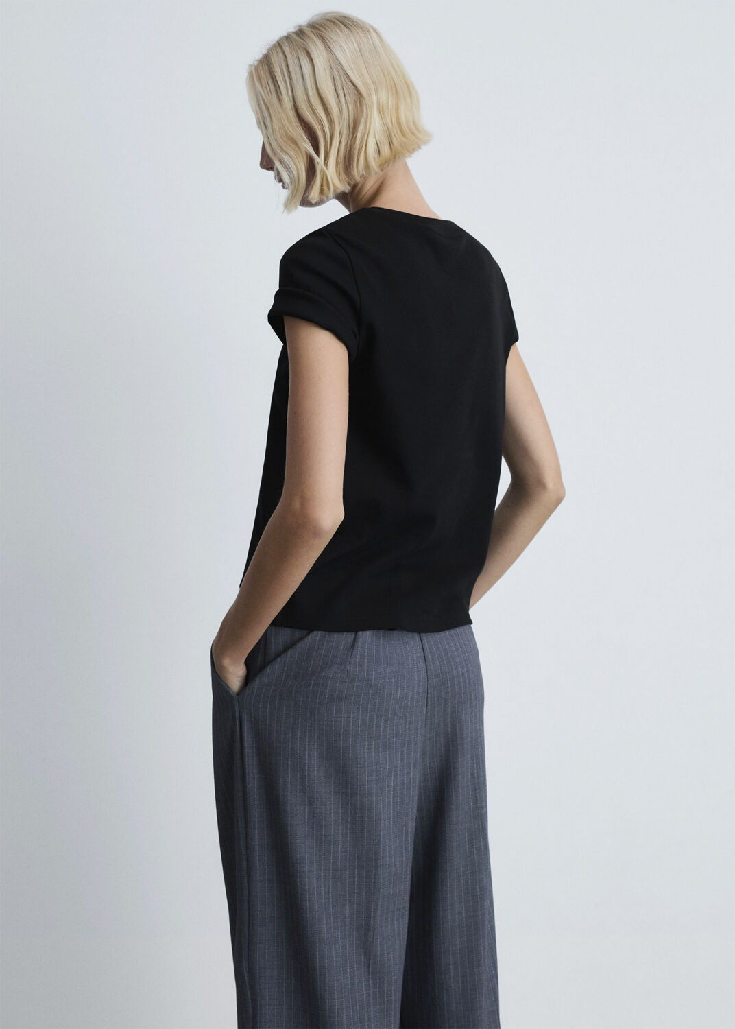 Basic 100% cotton t-shirt