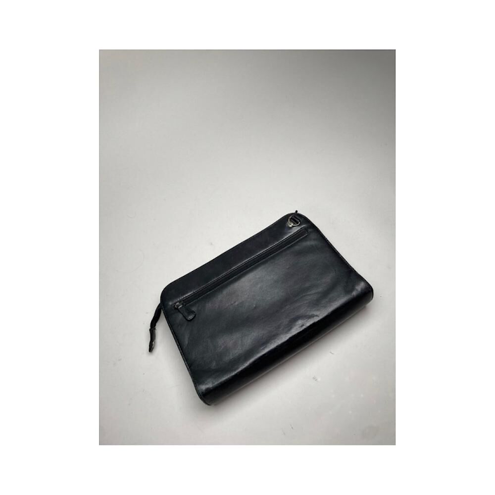 Valentino Pouch