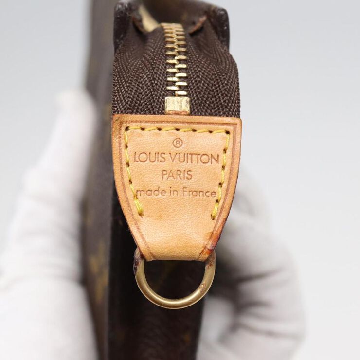 Louis Vuitton Pouch