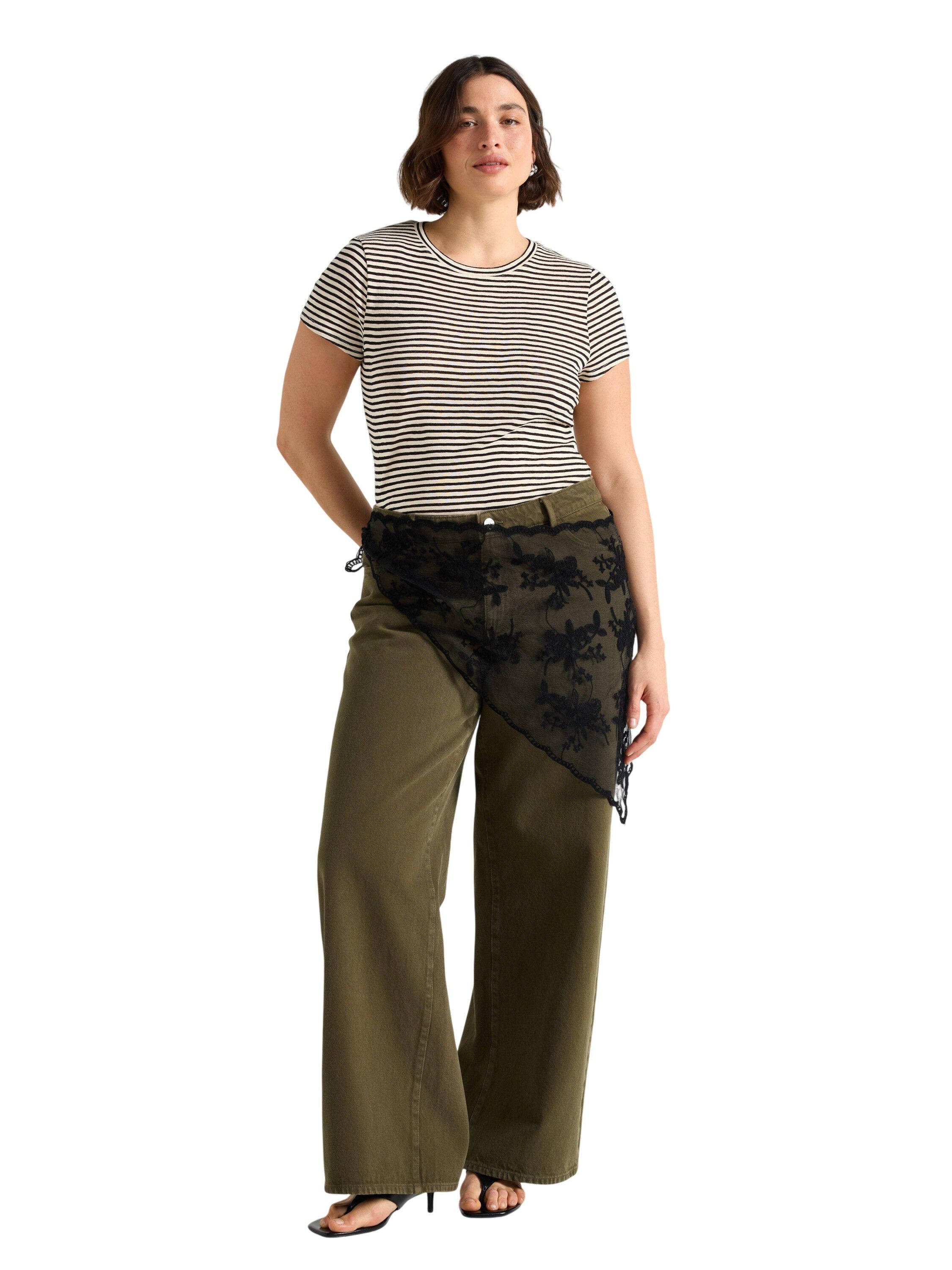 Soft jersey top with short sleeves