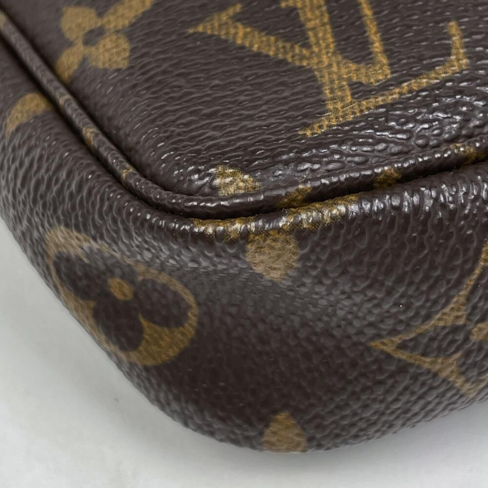 Louis Vuitton Pochette Accessoires