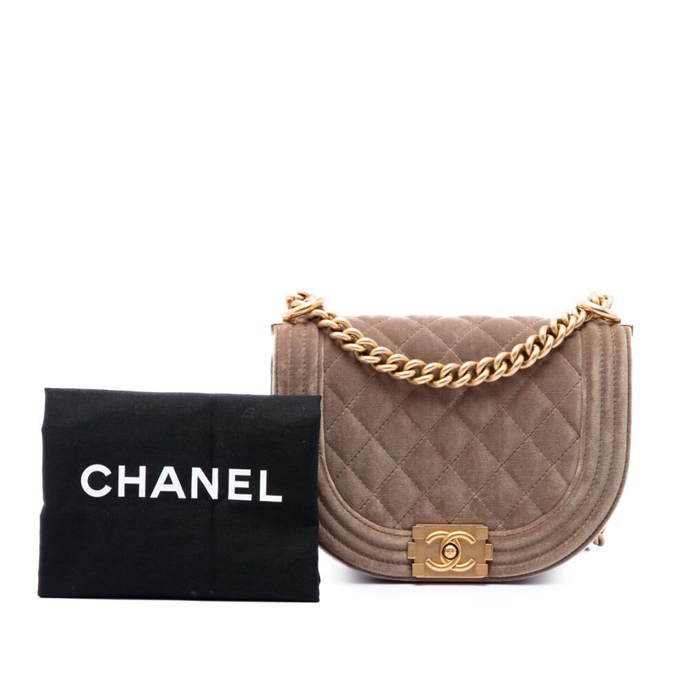 Chanel Messenger Bag