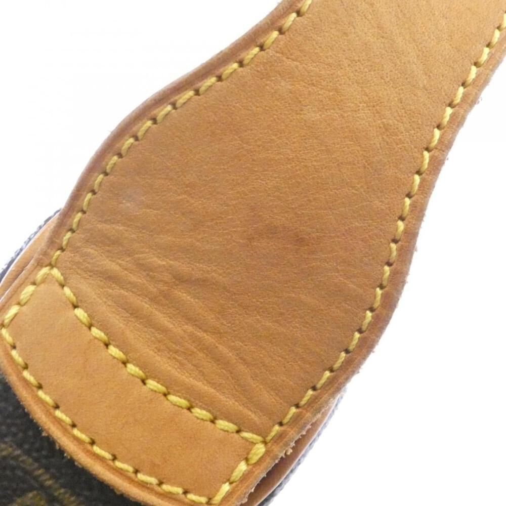 Louis Vuitton Croissant