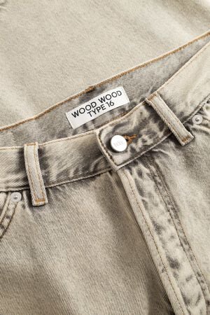 WWType 16 jorts 25379