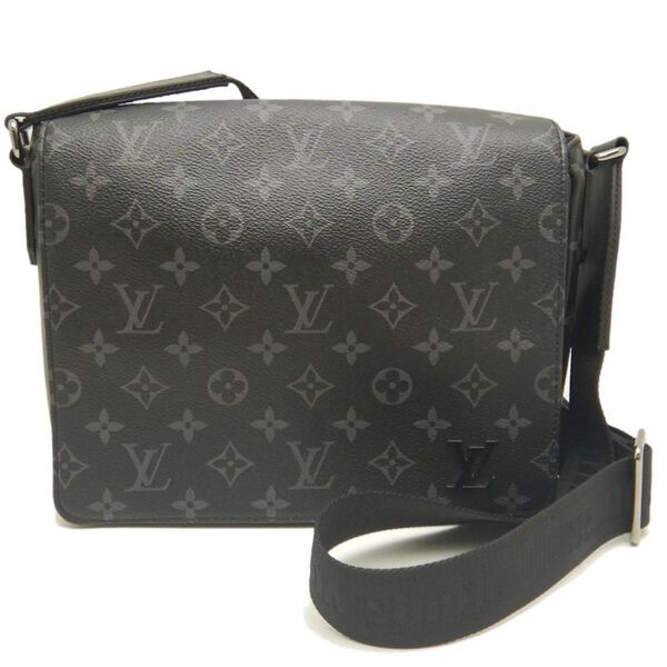 Louis Vuitton District