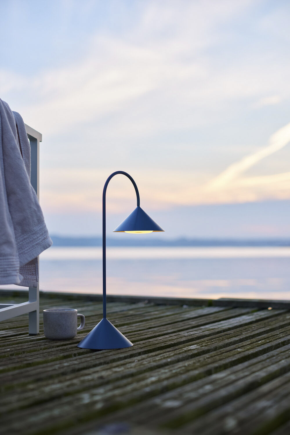 Grasp Portable Table Lamp H47