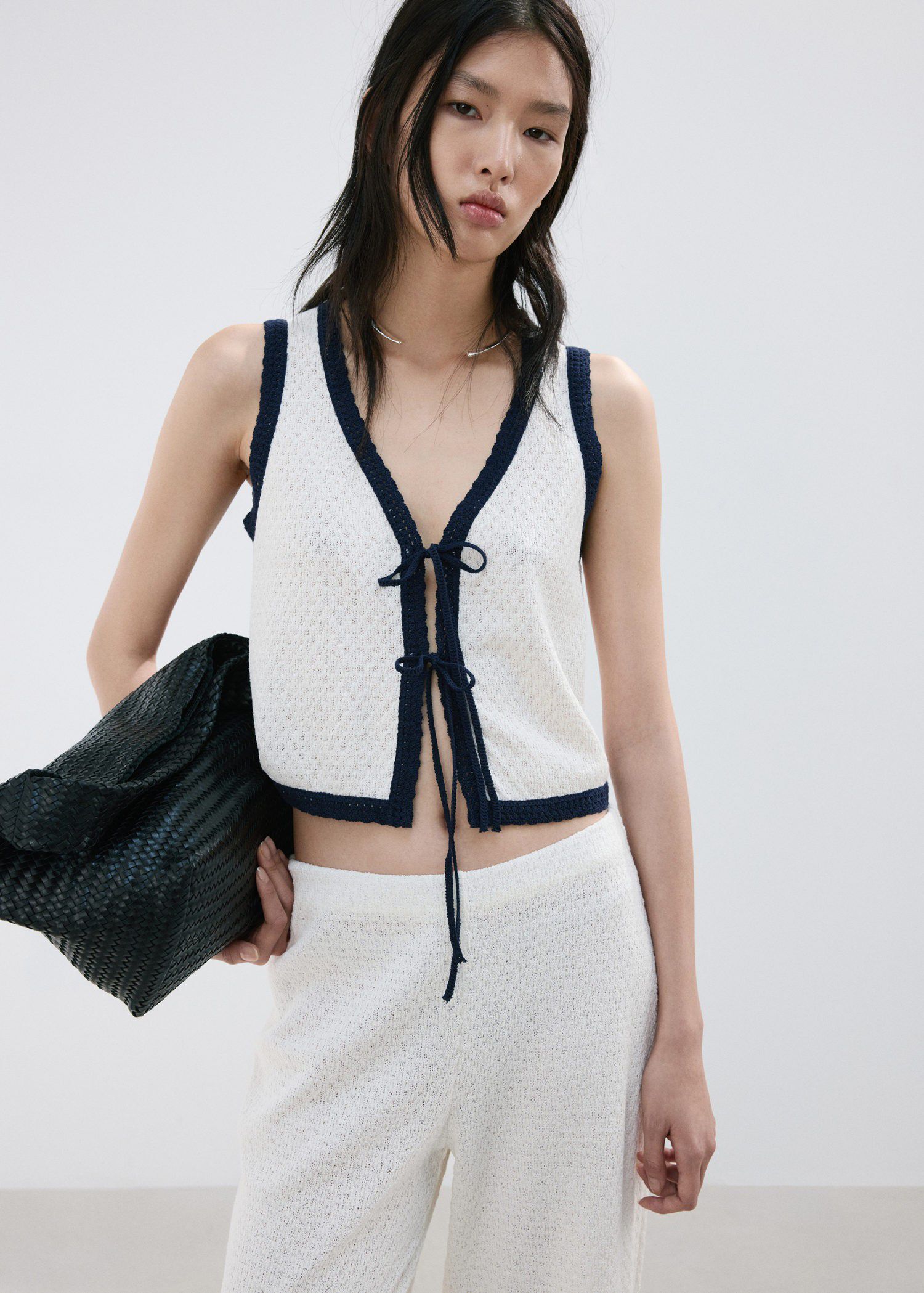 Straight knitted trousers