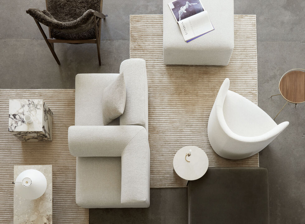 Plinth Tall, Calacatta Viola