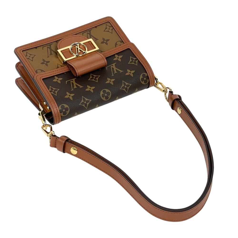 Louis Vuitton Shoulder Bags
