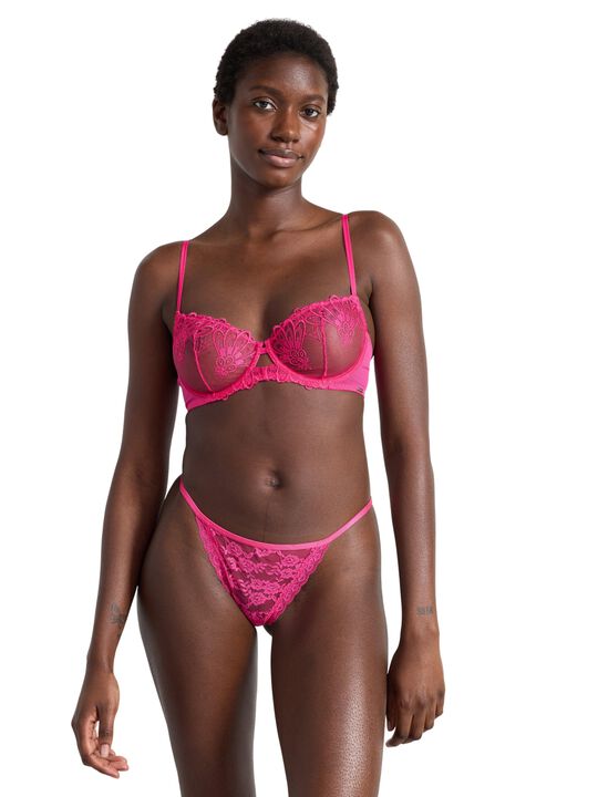 Stringtrosa med låg midja gjord i