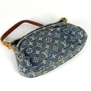 Louis Vuitton Pleaty
