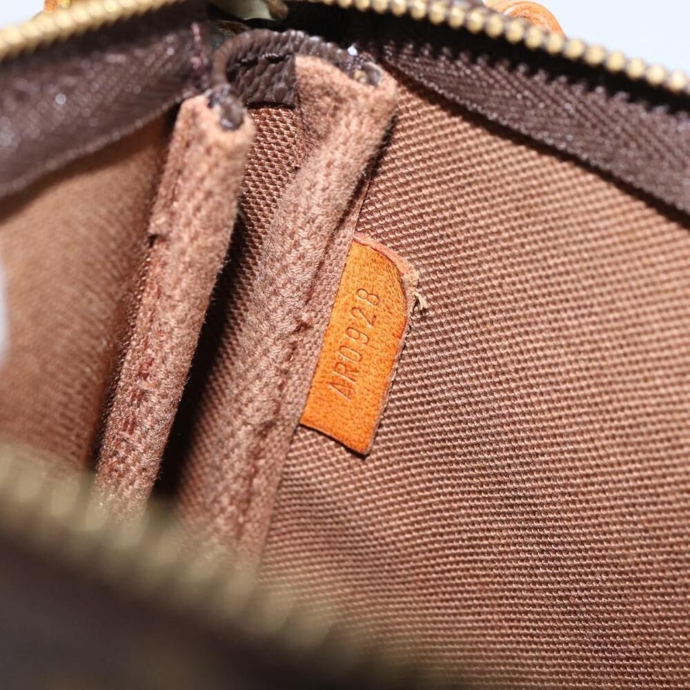 Louis Vuitton Pochette Accessoires