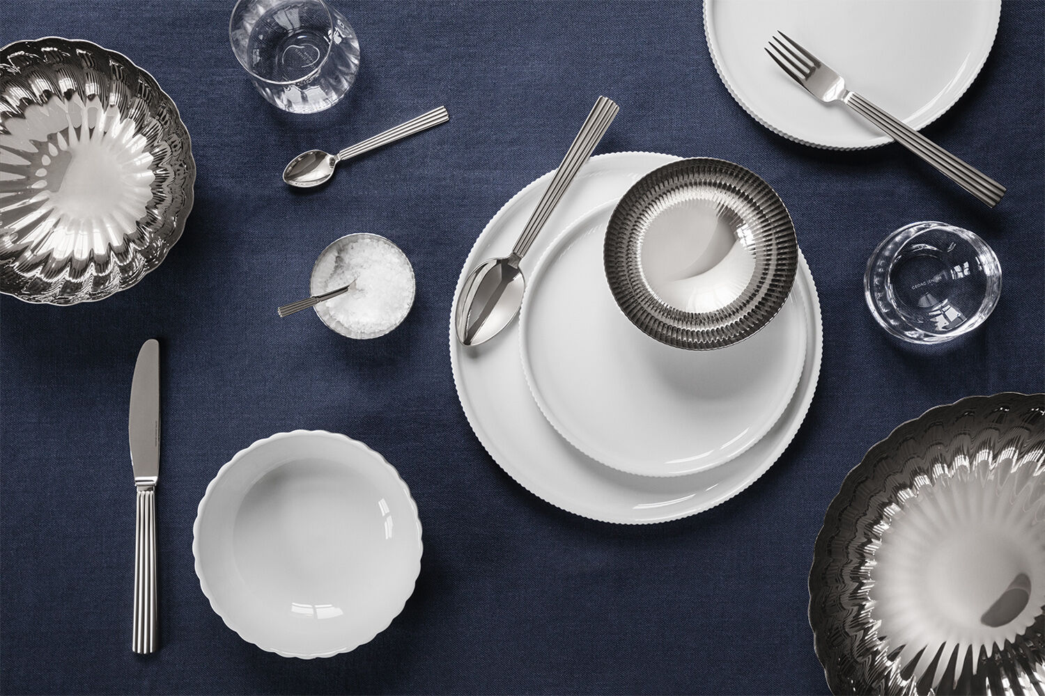 BERNADOTTE LUNCH/SALAD PLATE PORCELAIN 200 MM