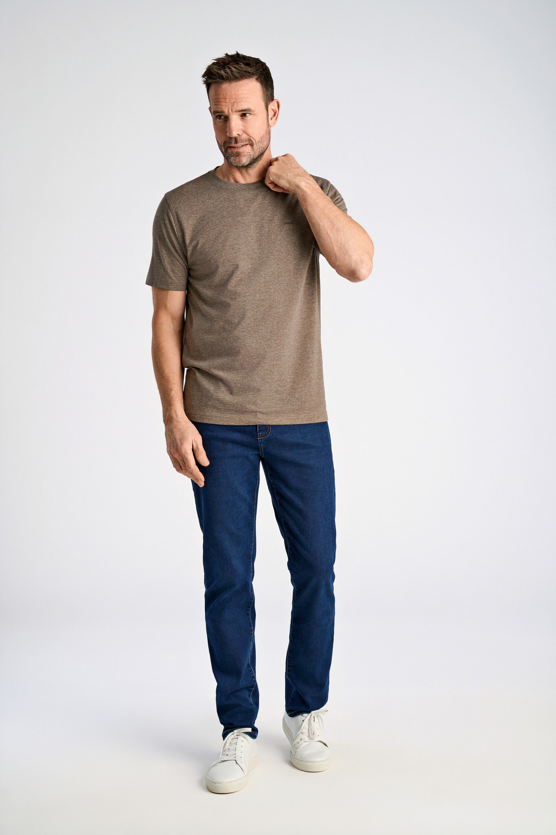 O-neck tee
