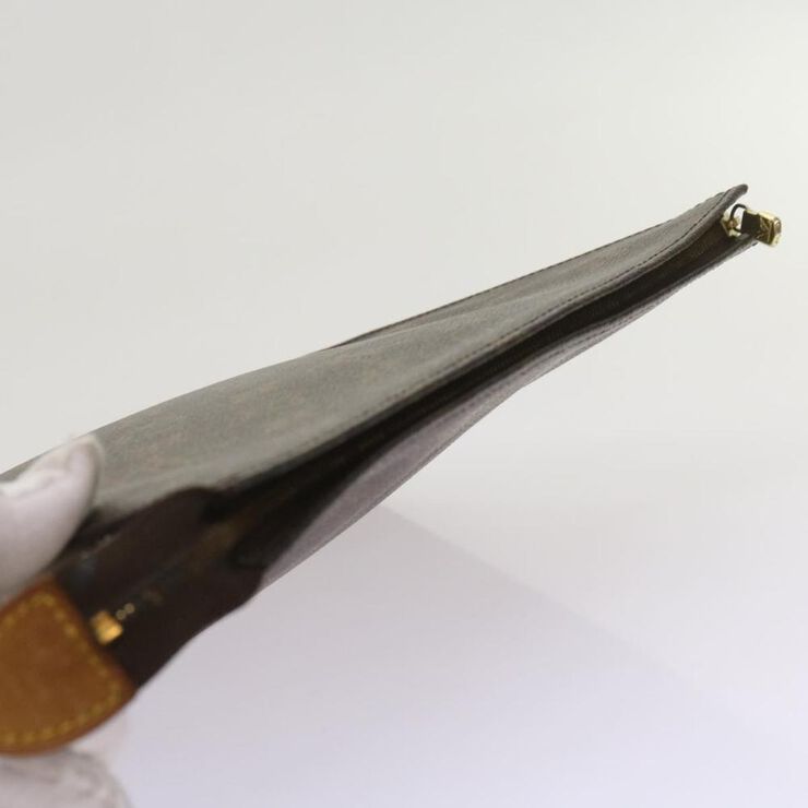 Louis Vuitton Poche Toilette