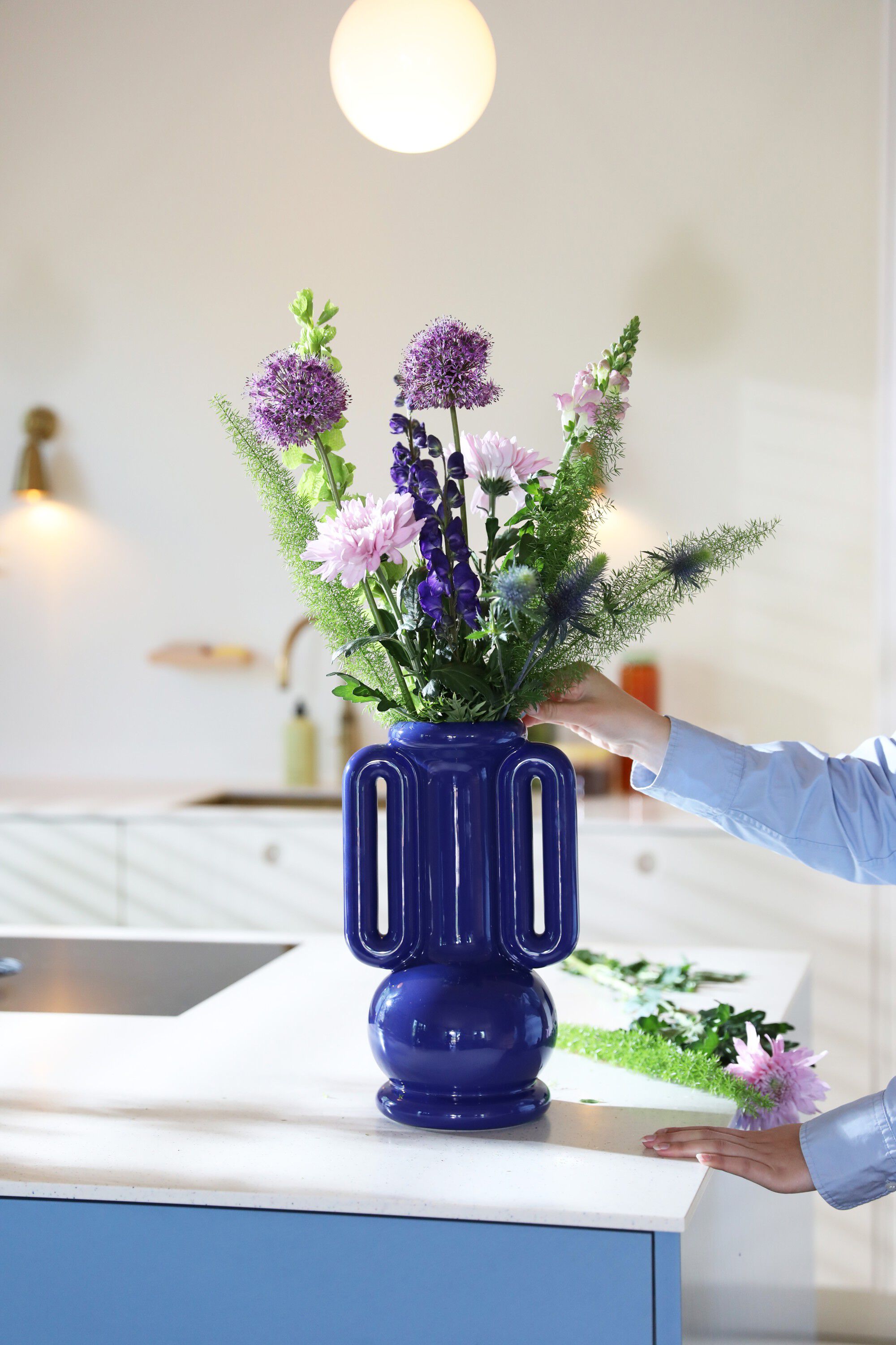 Vase Amfora dark blue