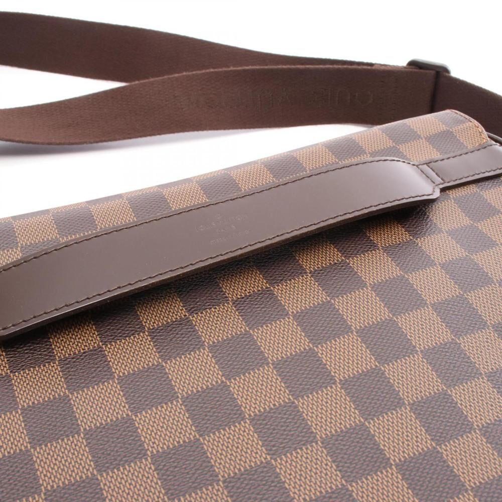 Louis Vuitton Shoulder Bags