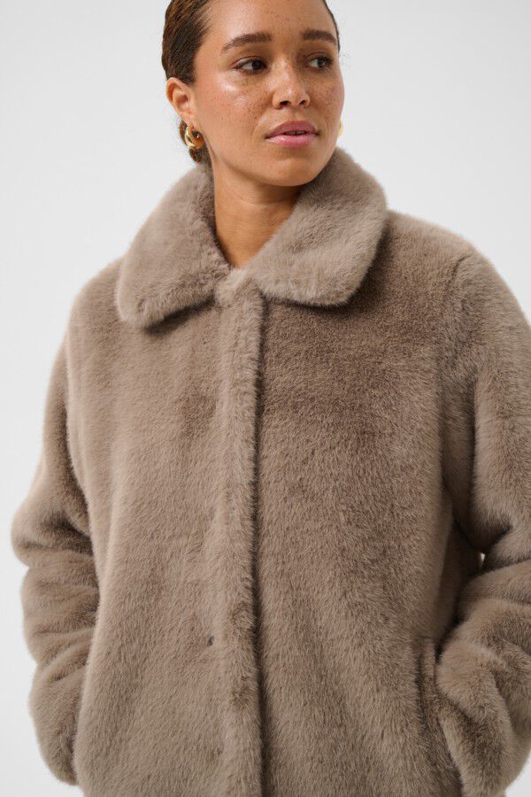 KArosa Fake Fur Jacket