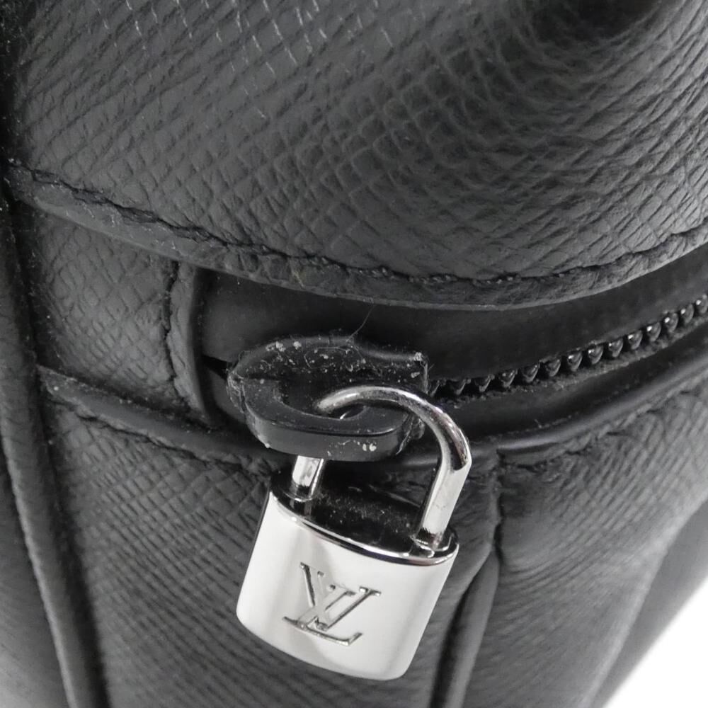 Louis Vuitton Messenger