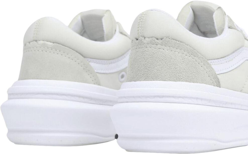 ua old skool overt cc