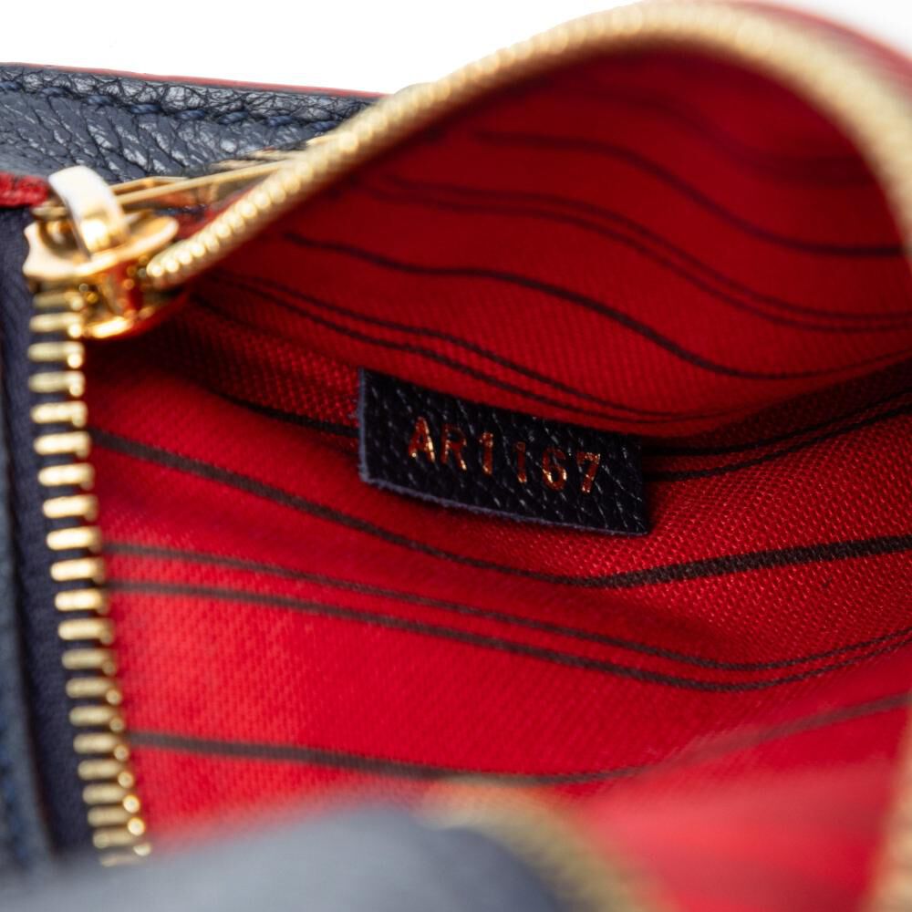 Louis Vuitton Shoulder Bags