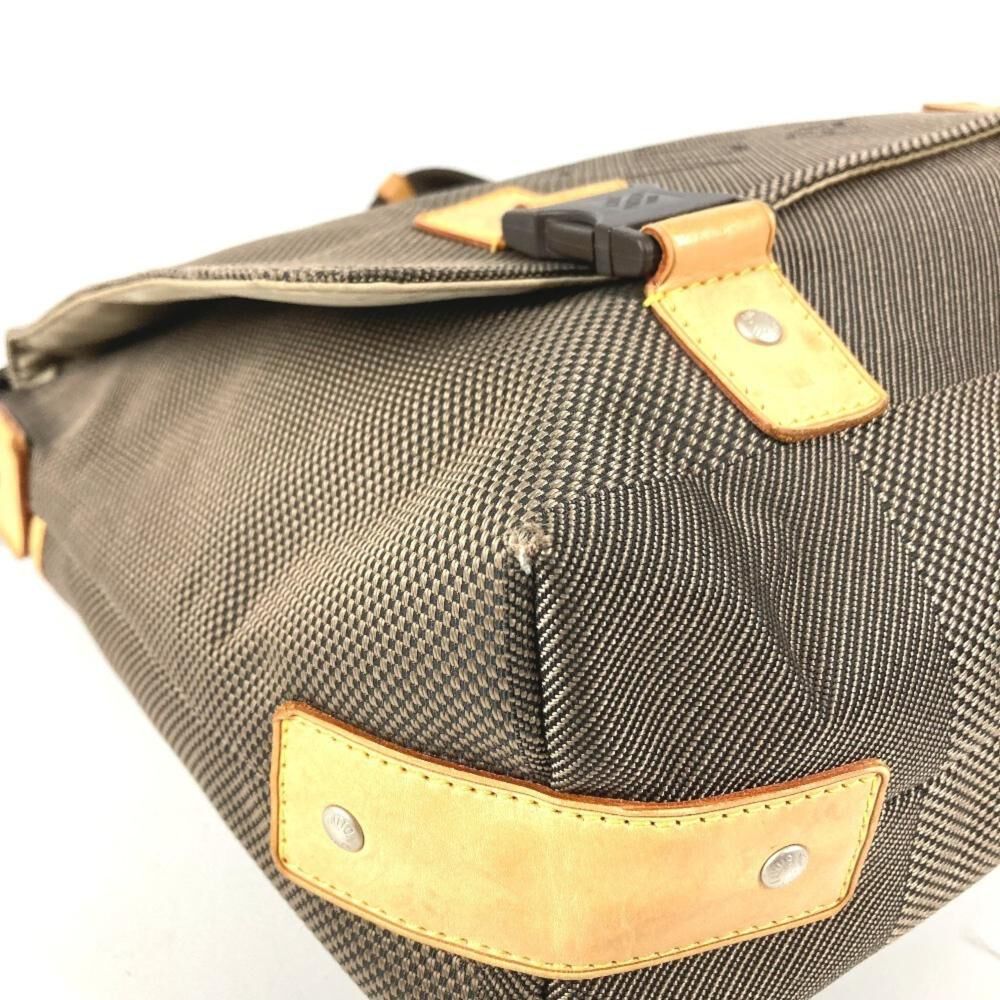 Louis Vuitton Messenger