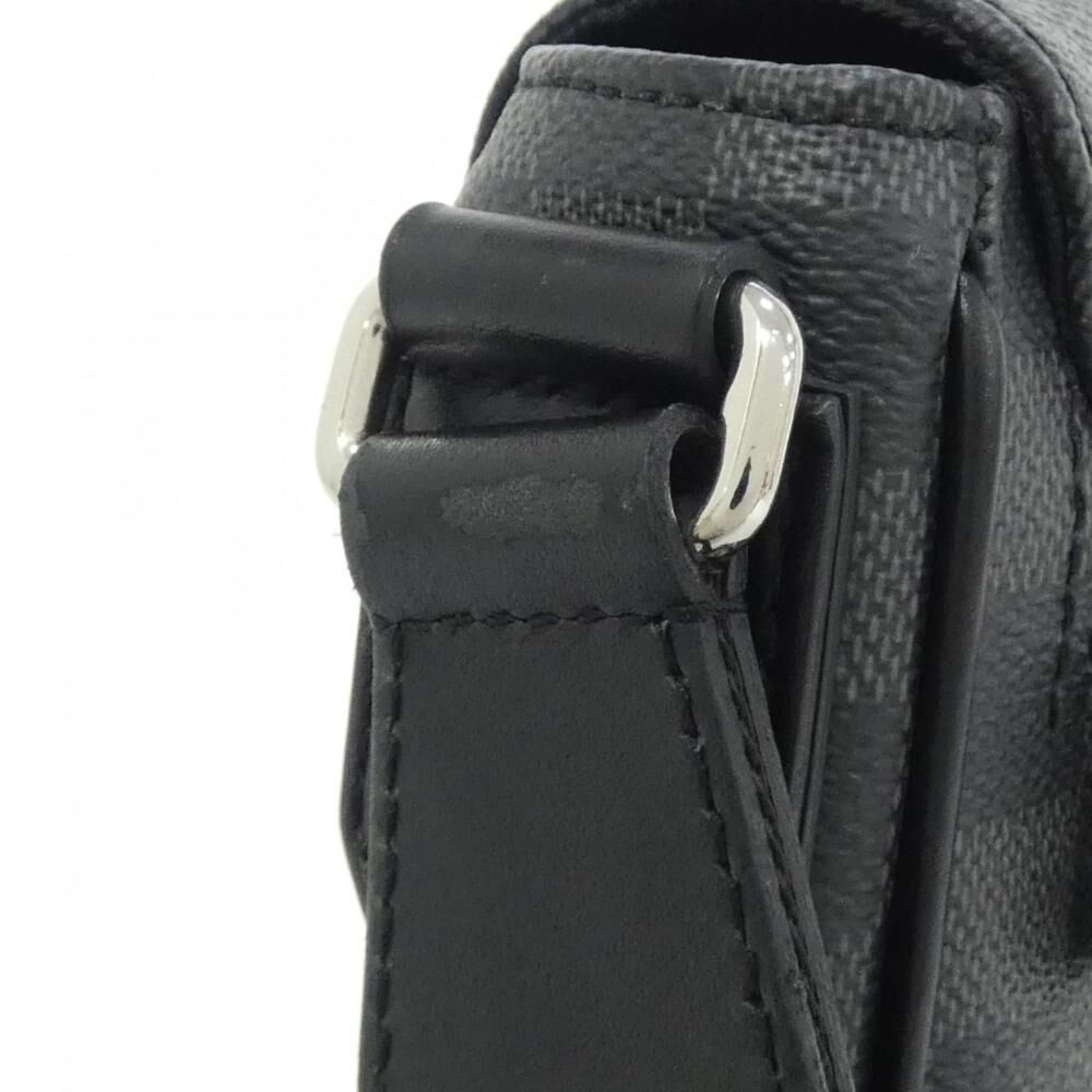 Louis Vuitton District