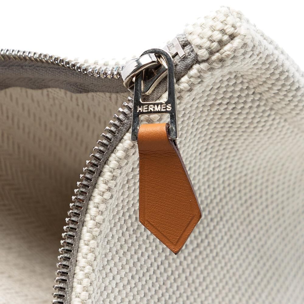 Herm&egrave;s Clutch