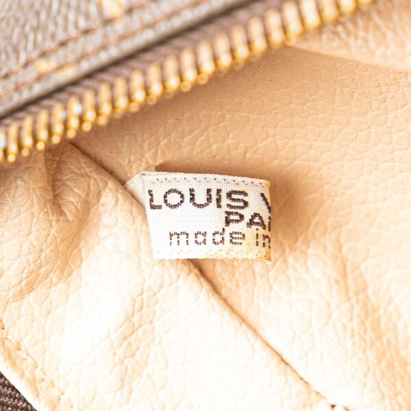 Louis Vuitton Trousse Toilette