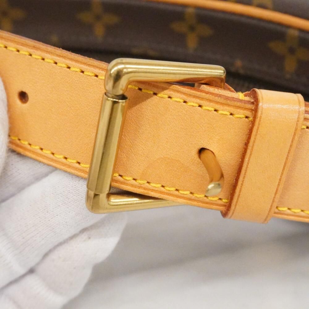 Louis Vuitton Croissant