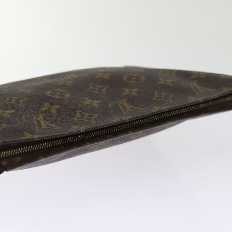 Louis Vuitton Poche Toilette