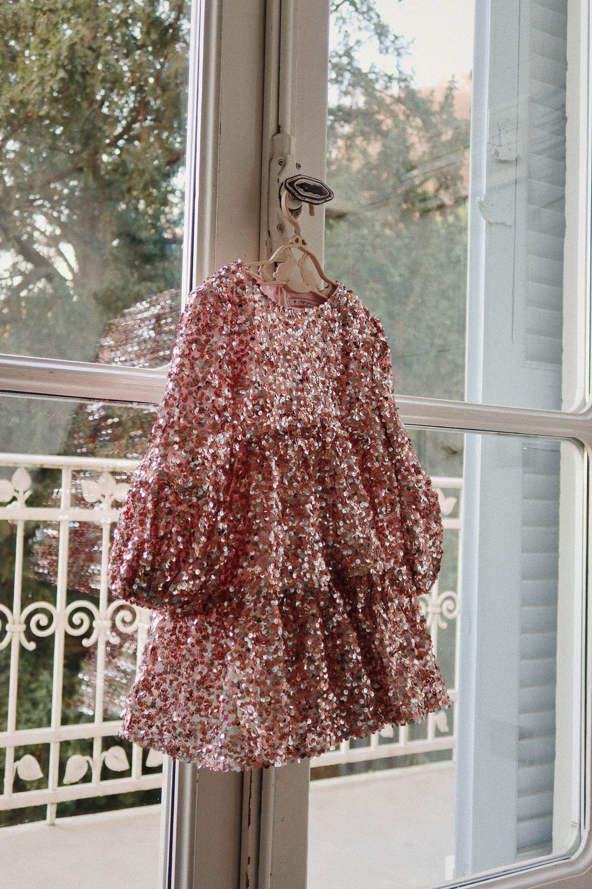 LILA SEQUINS DRESS