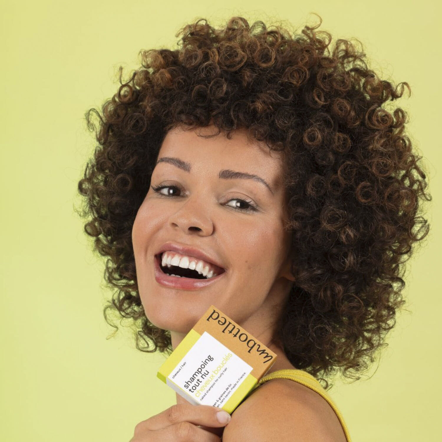 Shampoing Tout Nu H&aring;r med kr&oslash;ller