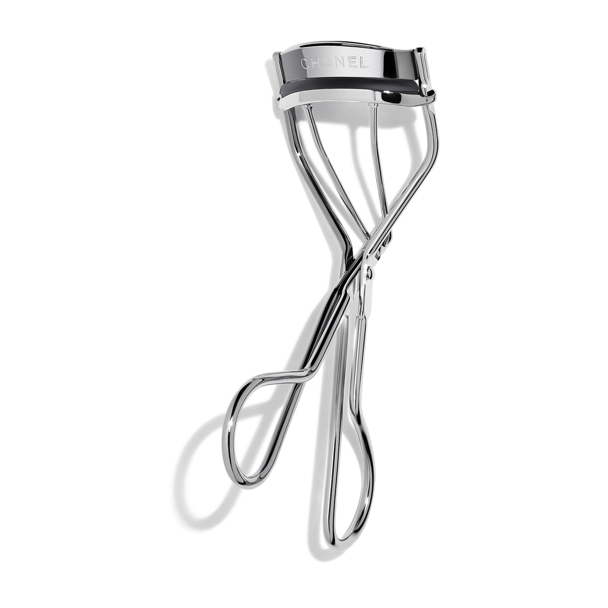 EYELASH CURLER