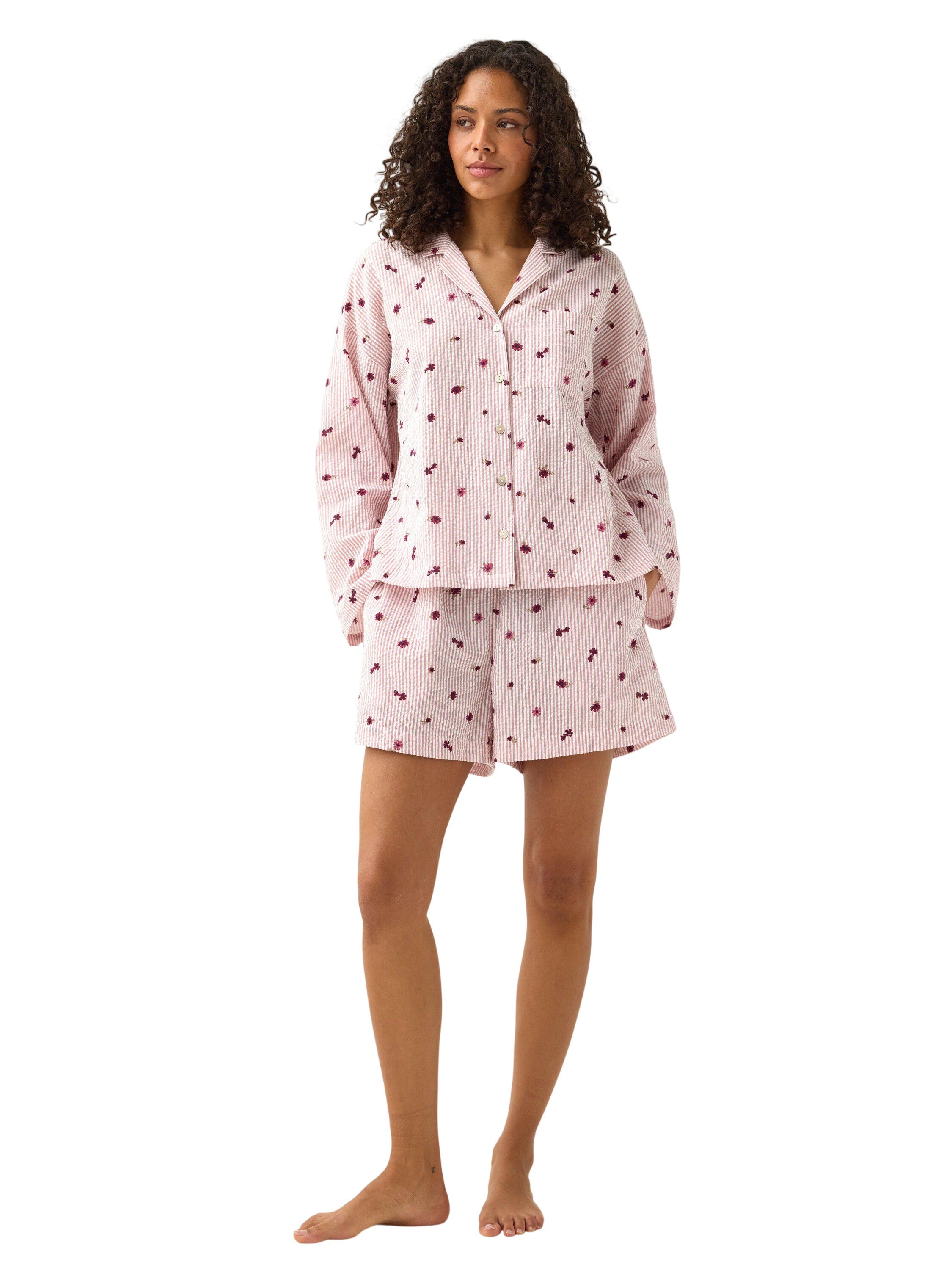 Soft pyjama shorts in seersucker wi