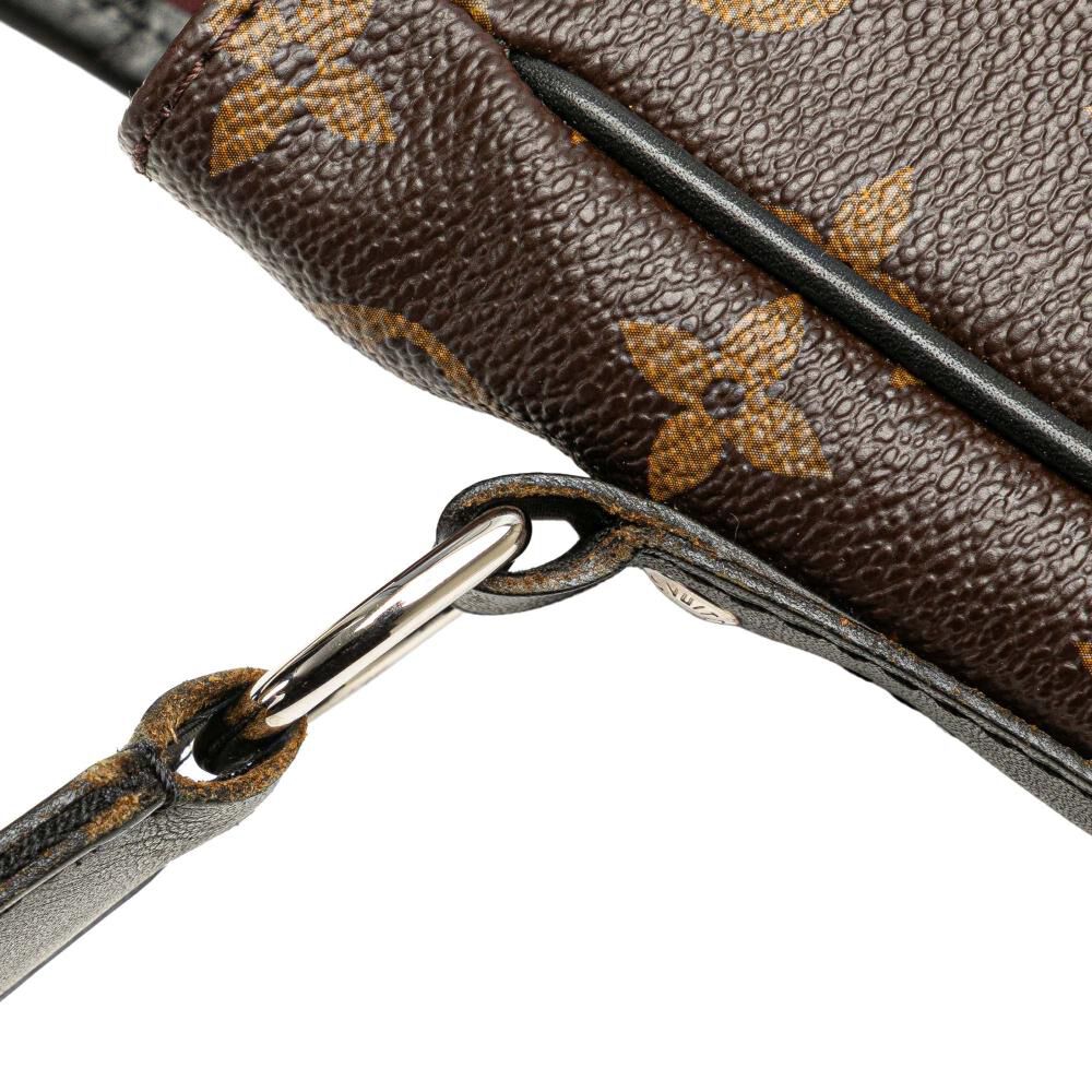 Louis Vuitton Shoulder Bags