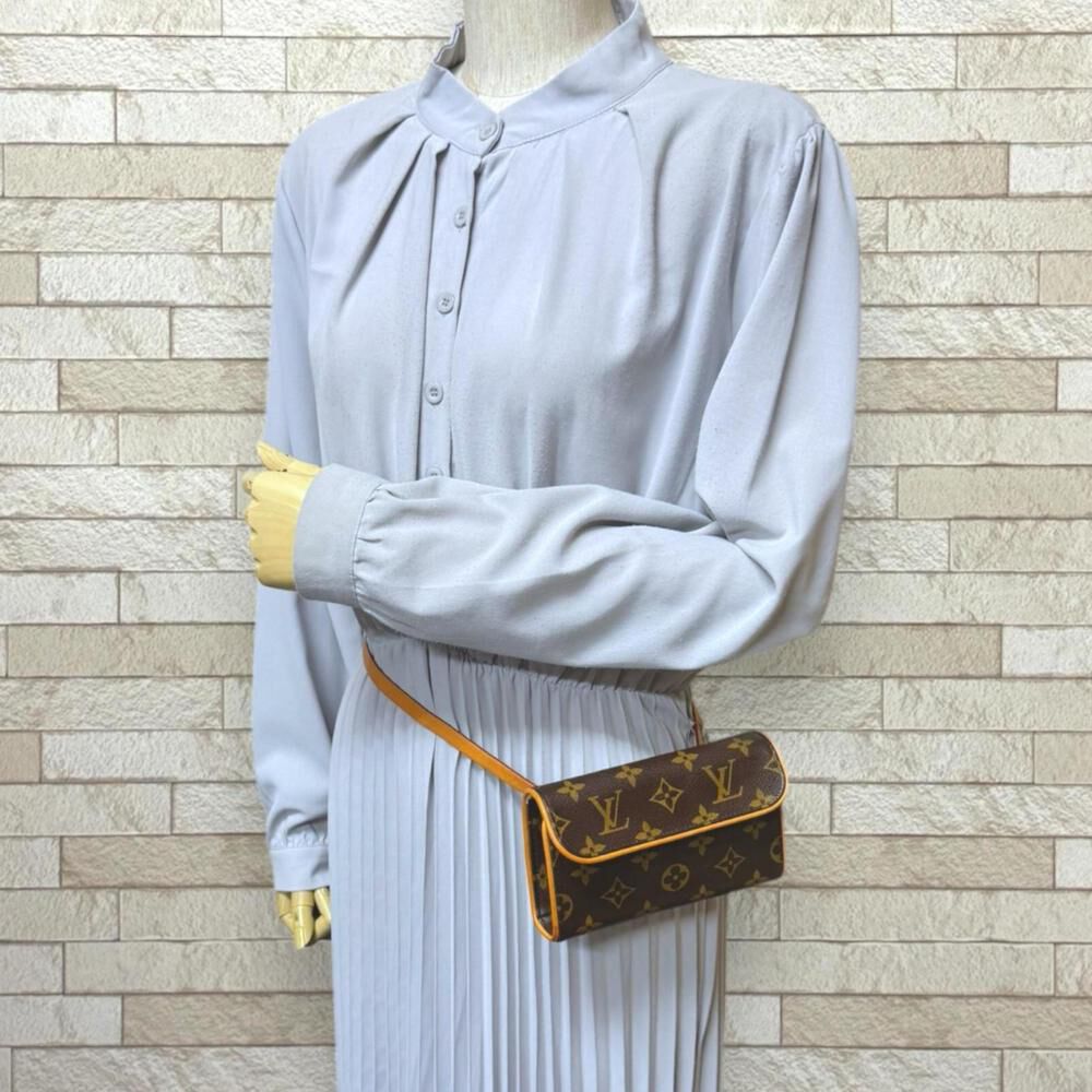 Louis Vuitton Florentine Pochette