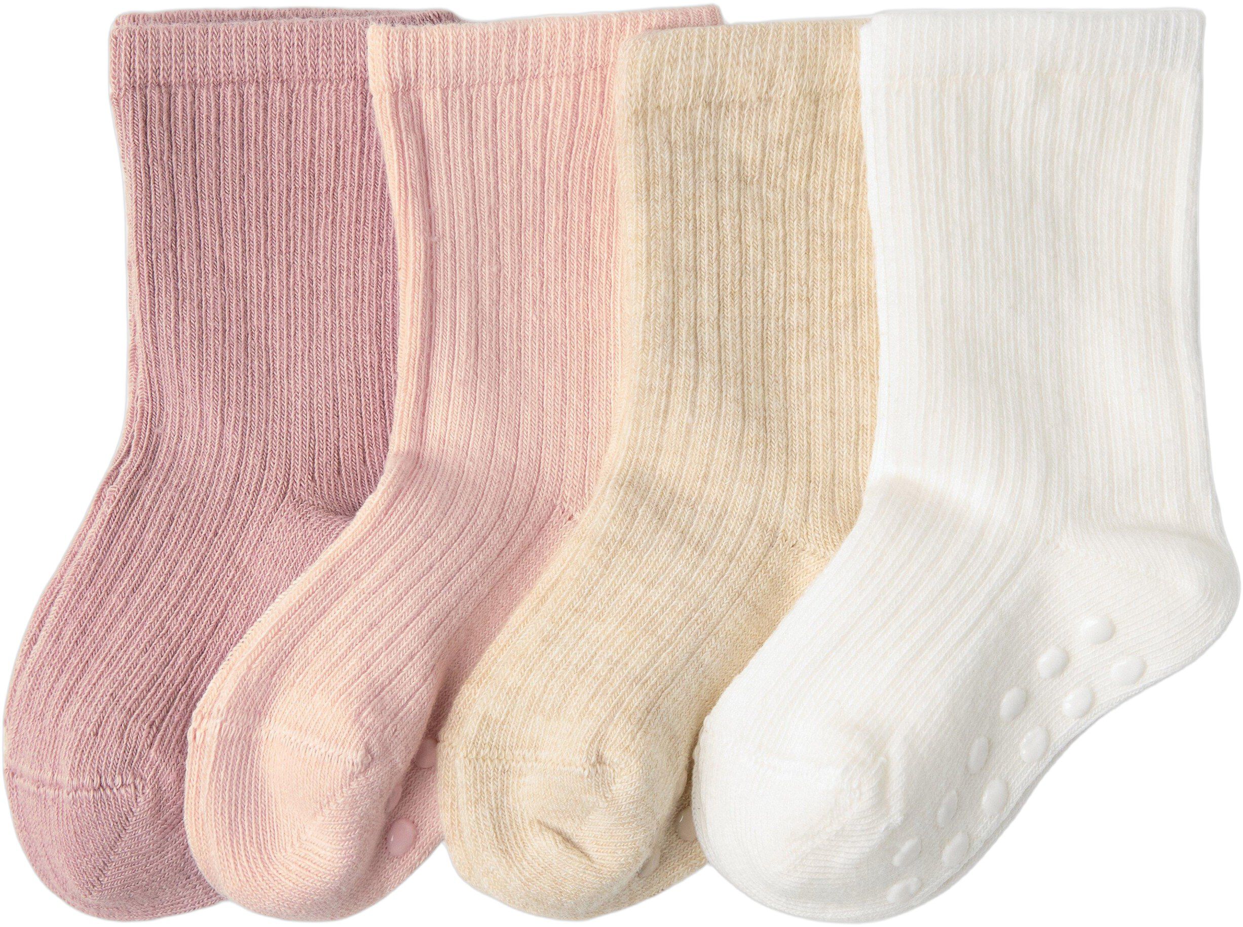 Ribbed, soft socks.