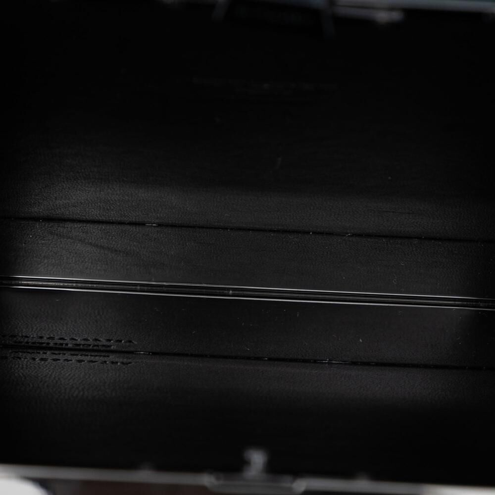 Yves Saint Laurent Shoulder Bag