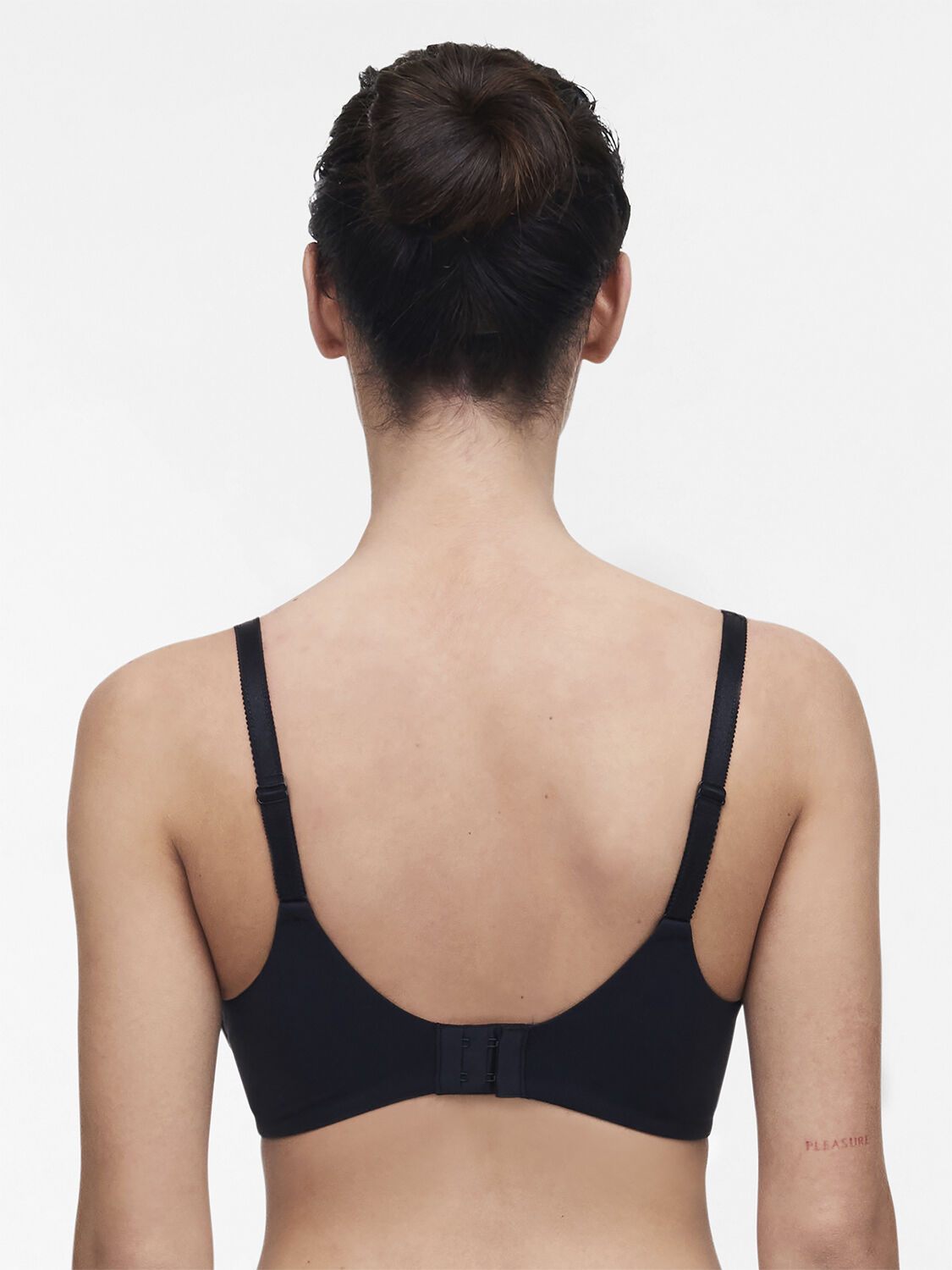 Norah Chic Covering Molded Bra