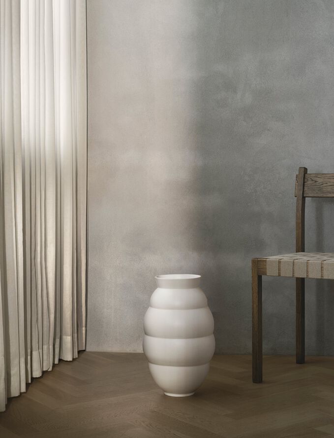 Tortus Archie vase No5 white