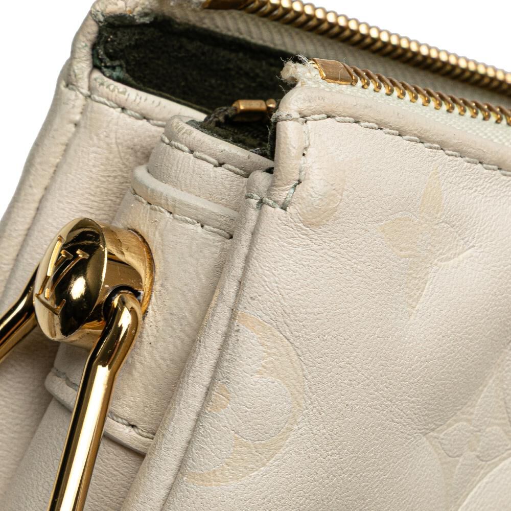 Louis Vuitton Coussin