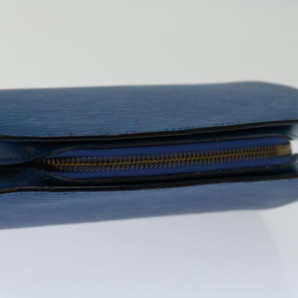 Louis Vuitton Dauphine