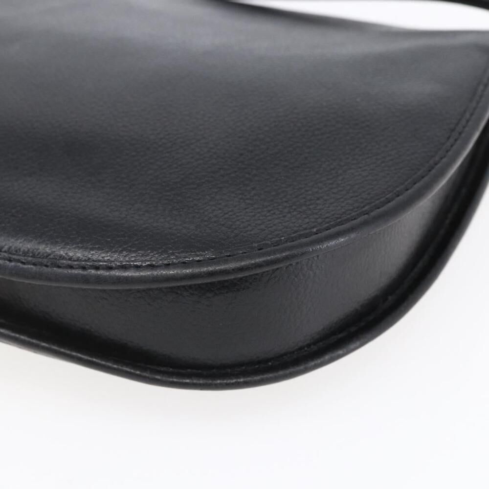 Yves Saint Laurent Shoulder Bag