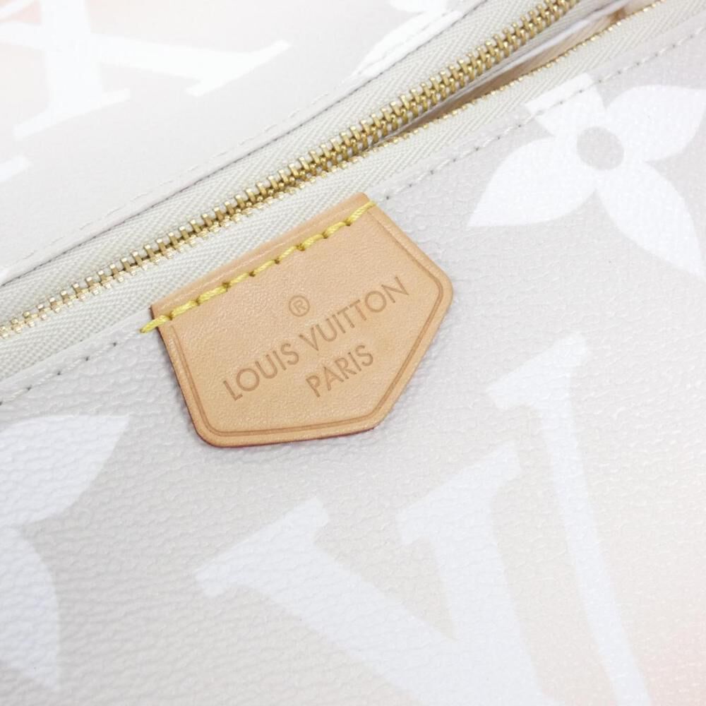 Louis Vuitton Shoulder Bags