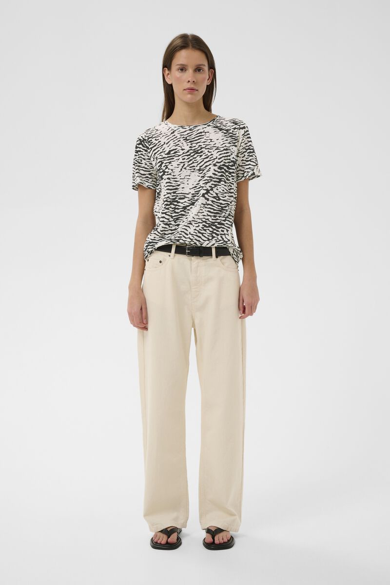 Almaiw Print Tshirt