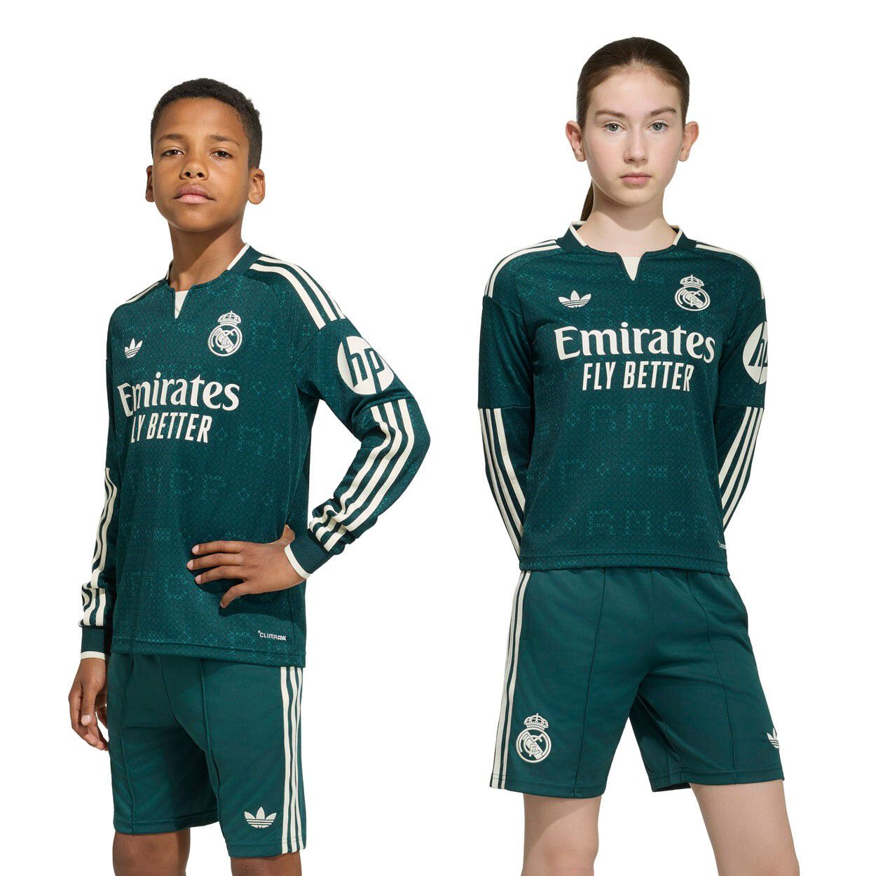 Real Madrid 26/27 Lang&aelig;rmet Udebanetr&oslash;je