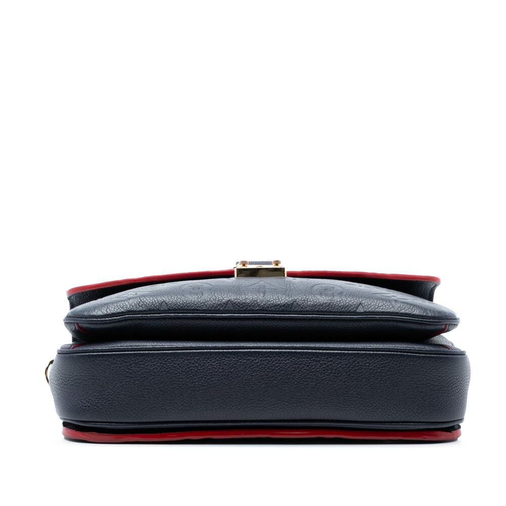 Louis Vuitton Shoulder Bags