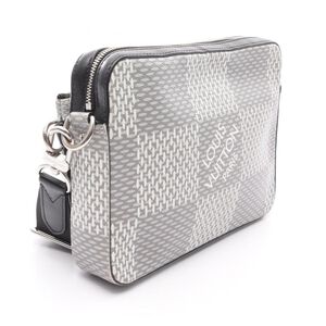 Louis Vuitton Messenger